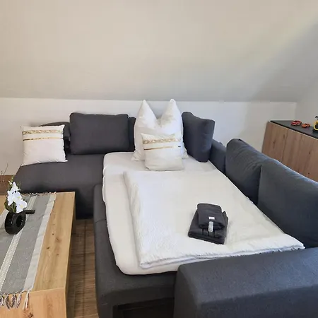Vilami Mit Indoor Pool, Sauna, Hunde Willkommen Appartement